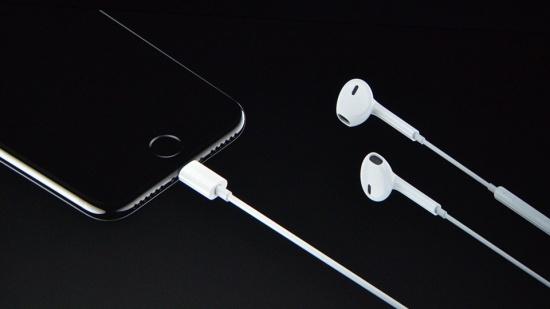 Để lỗi iPhone 7 không nhận tai nghe không còn làm phiền bạn